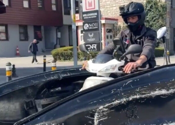 İstanbul'da Teknoloji Harikası: Karada ve Denizde Giden Motosiklet!