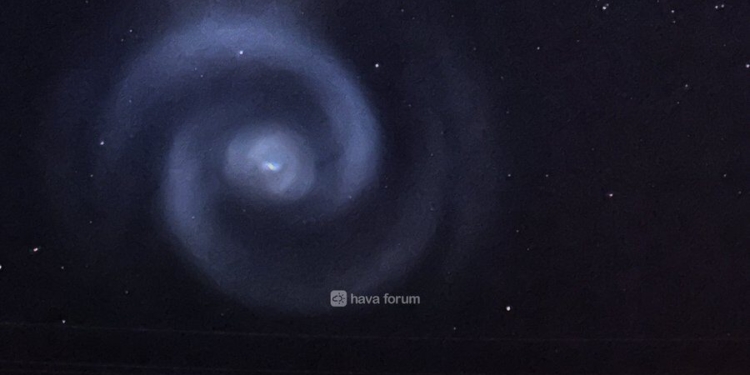 İstanbul gökyüzündeki garip cisim olay oldu! İstanbul'daki cisim ne?