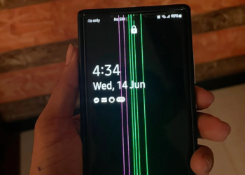 galaxy s23 ekranda yeşil çizgi sorunu