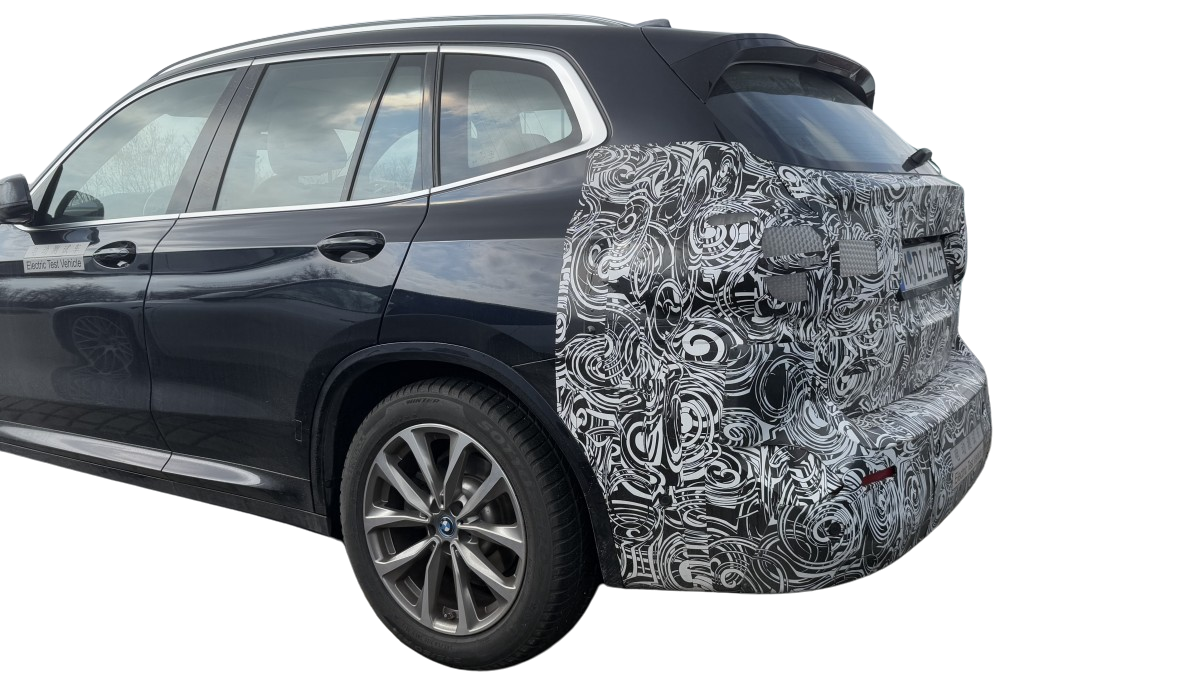 BMW iX1