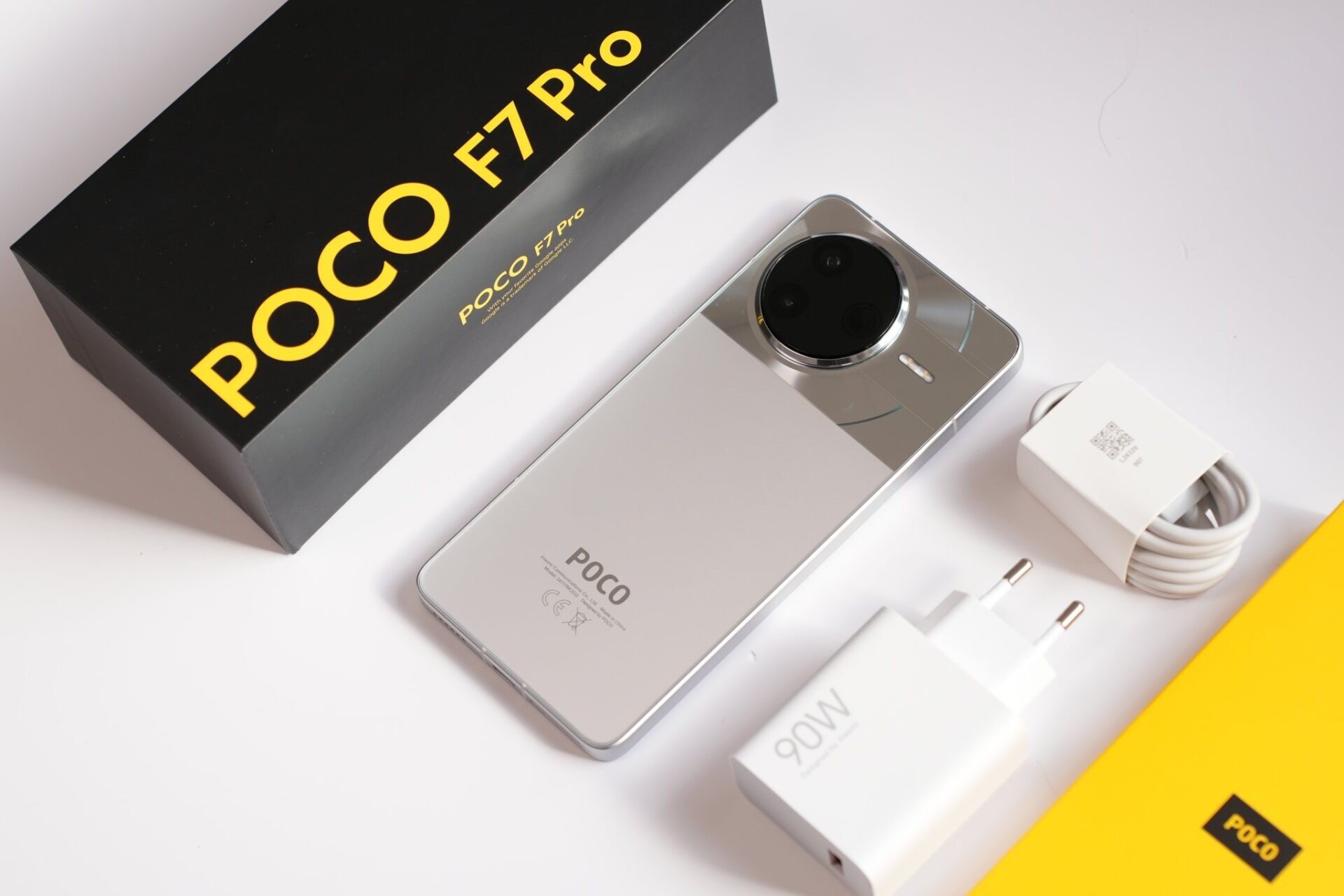 poco f7