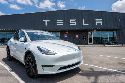 İzmir'de Yeni Tesla Mağazası Açıldı!
