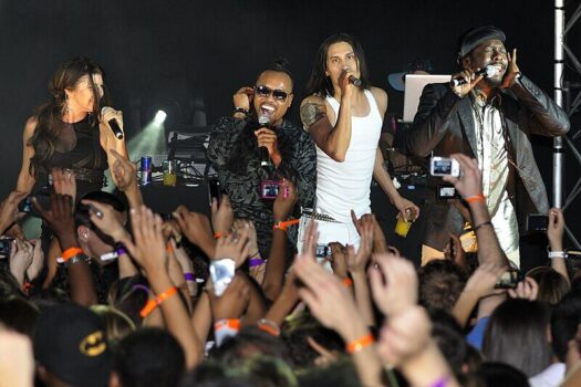 The black eyed peas İstanbul’a geliyor the black eyed peas konseri ne zaman nerede