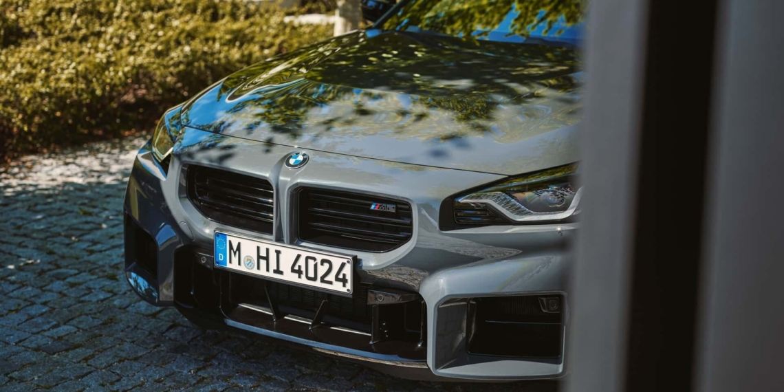 BMW i2