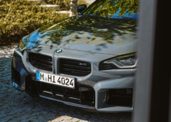 BMW i2