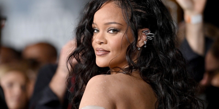 rihanna hamile mi rihanna üçüncü kez anne olacak