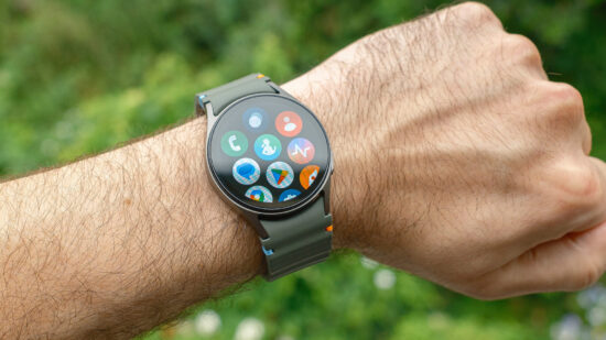 Galaxy Watch 7 yeni güncelleme galaxy watch mayıs güncellemesi 2025