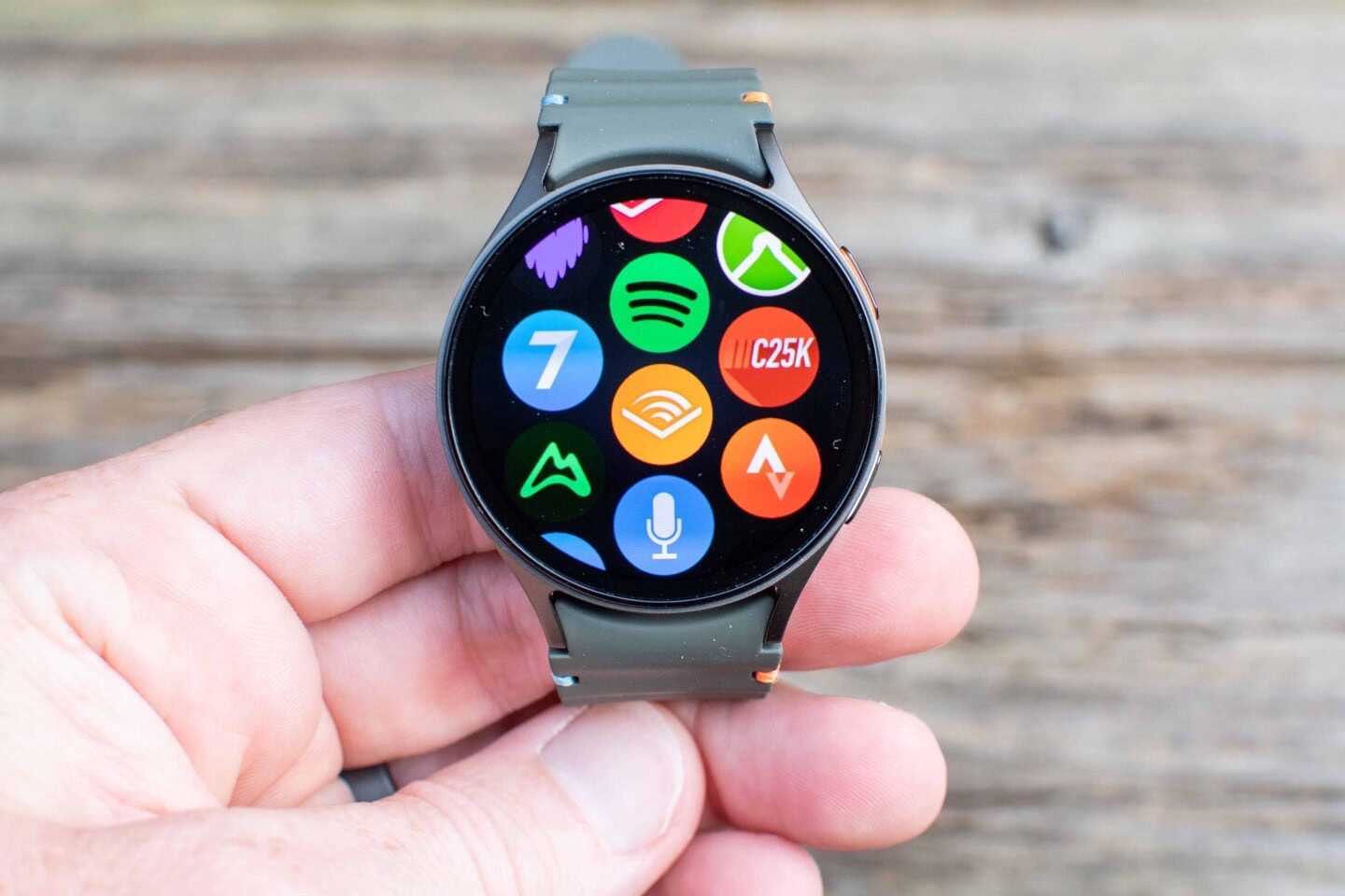 Galaxy Watch 7 yeni güncelleme galaxy watch mayıs güncellemesi 2025