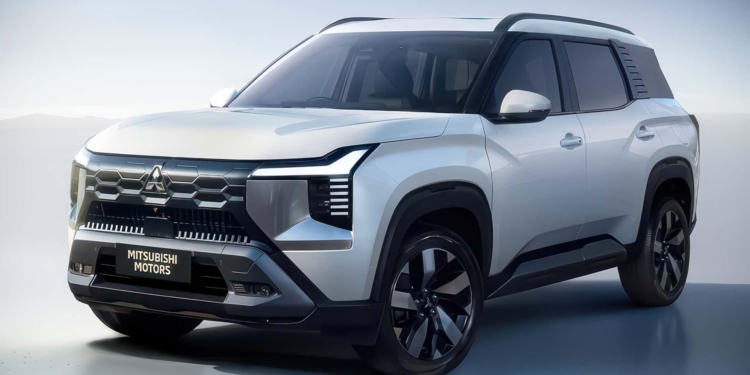 Mitsubishi Destinator