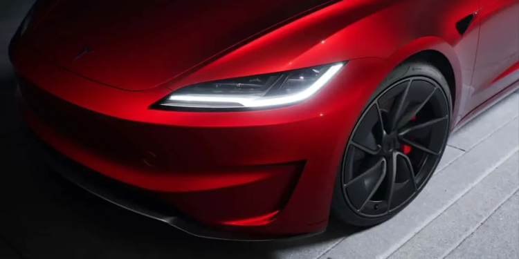 Tesla Model 3 Plus