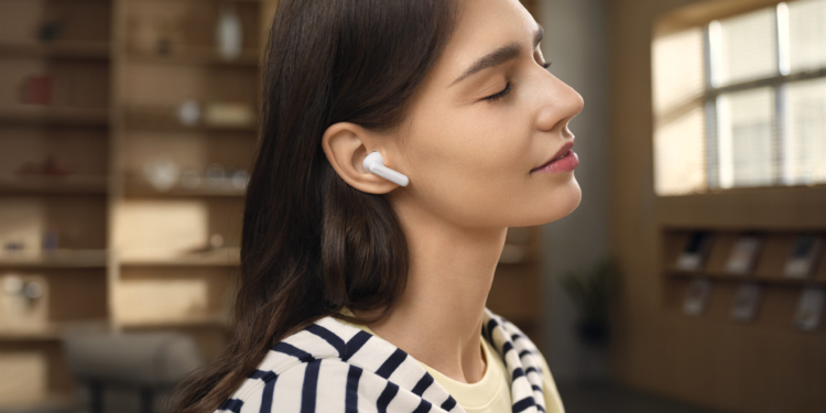 Huawei FreeBuds SE 4 Satışta: 50 Saat Pil Ömrü ve Gürültü Engelleme ile Dikkat Çekiyor