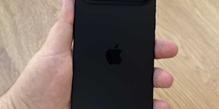 iPhone Air Kamera Nemlenme