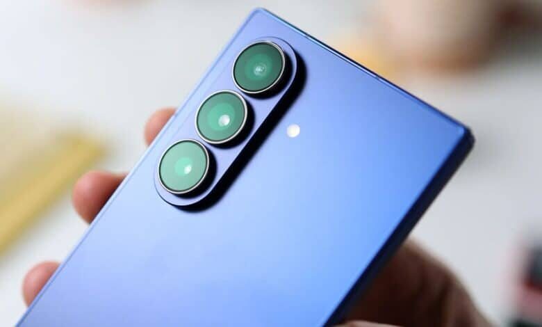 Galaxy Z Fold 7 güncelleme aldı! Şubat 2026 yaması küresel pazarda