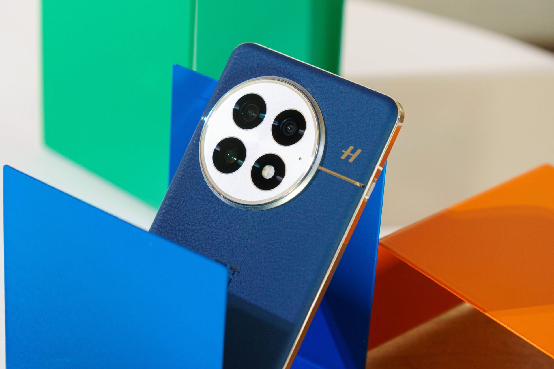 OnePlus Hasselblad