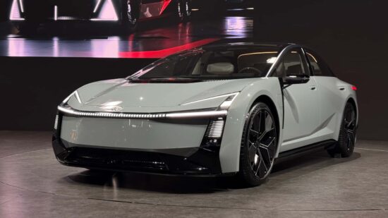 toyota corolla konsept toyota corolla elektrikli 2025