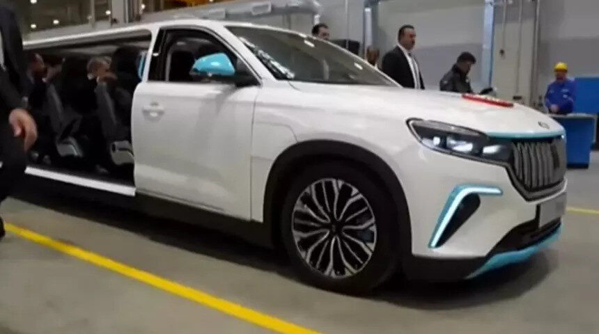 Cumhurbaşkanı Erdoğan'a özel üretilen Togg limuzin görüntülendi! Togg limuzin togg t10x limuzin tanıtıldı