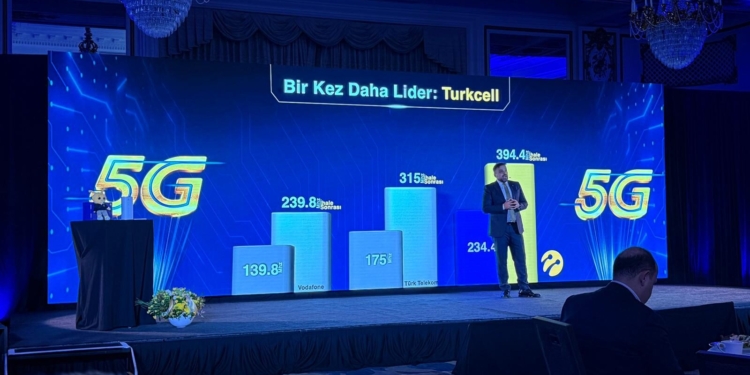 Turkcell ve Google güçlerini birleştirdi, Türkiye'nin dijital altyapısı çağ atlayacak Turkcell ve Google güçlerini birleştirdi, Türkiye'nin dijital altyapısı çağ atlayacak