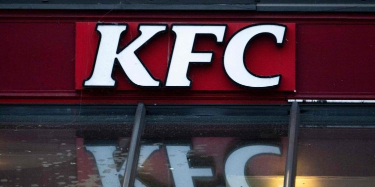 KFC Türkiye'de yeniden sahnede! İlk şube hizmete açıldı KFC