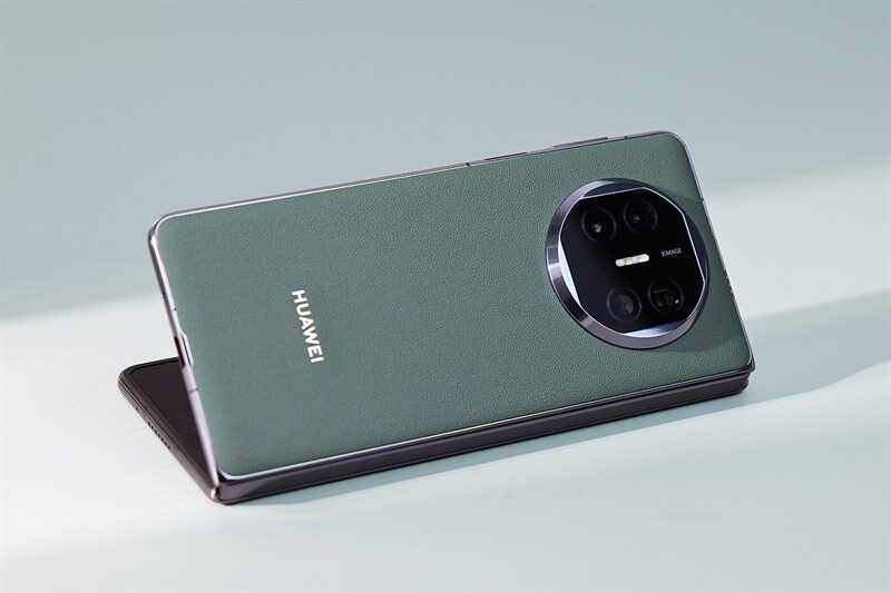 Huawei Pura 90 Ultra kamera tarafında büyük oynuyor! Tasarım ve teknik detaylar belli oldu Huawei Mate X7