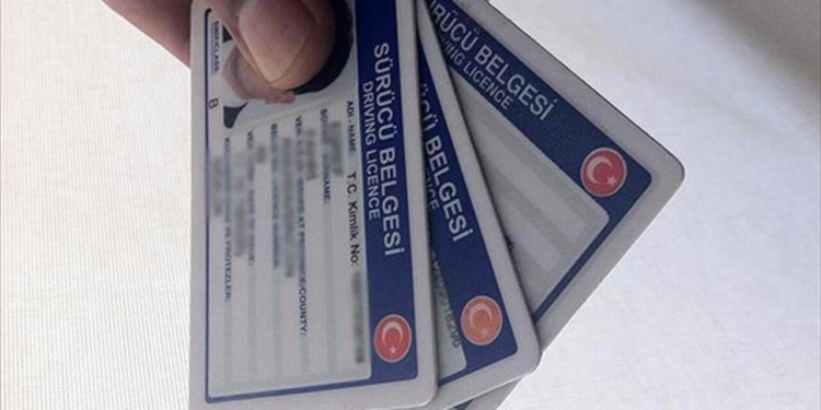 Eski tip ehliyet sahipleri dikkat! Sigorta şirketleri ehliyetsiz sayacak Eski tip ehliyet