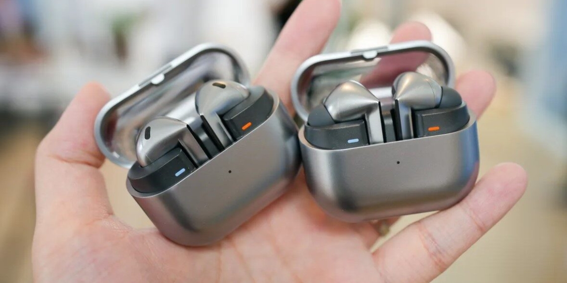 Galaxy Buds 4 nasıl olacak? Samsung AirPods'a diss atmaya geliyor! Galaxy Buds 4 nasıl olacak? Samsung AirPods'a diss atmaya geliyor!