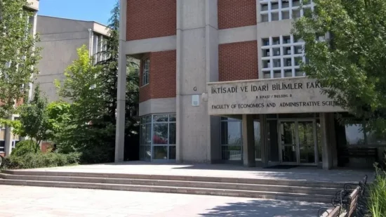 Üniversitelerde QR kod ile yoklama alınacak!