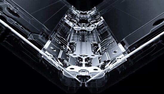 Samsung Galaxy Z TriFold tanıtıldı! Harita gibi üçe katlanan telefon geldi!