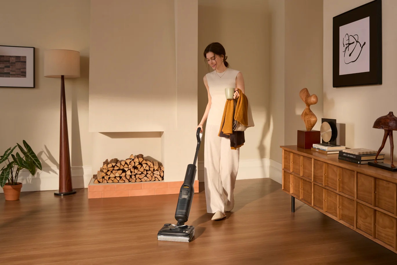 Roborock F25 serisi ile günlük zemin bakımındaki gücünü öne çıkarıyor