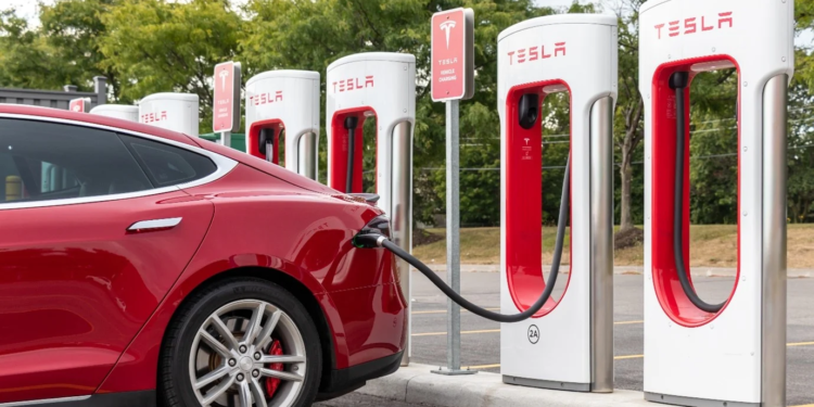 Tesla Eskişehir Supercharger istasyonu hizmete açıldı! Türkiye'deki şarj ağı nasıl genişliyor? #2