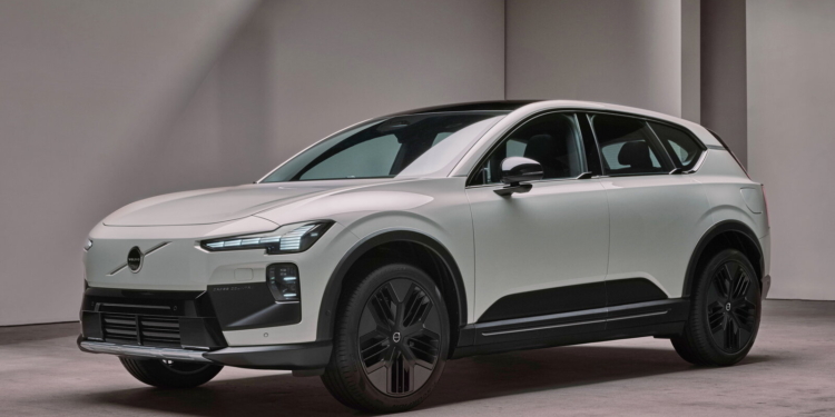 Merakla beklenen Volvo EX60 için Türkiye takvimi açıklandı! İlk etapta sadece güçlü versiyonlar yola çıkacak volvo ex60