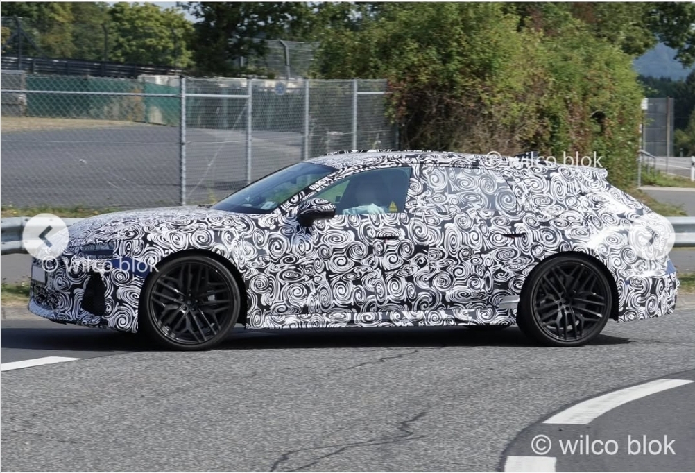 Hibrit motorlu Audi RS6 görüntülendi! Aileler bunu beğendi! Hibrit motorlu Audi RS6 görüntülendi! Aileler bunu beğendi!