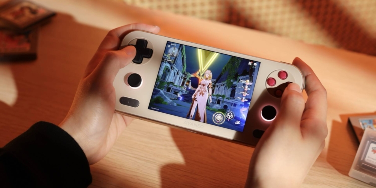 Ayaneo Pocket S Mini tanıtıldı! Fiyatı ne kadar, özellikleri neler? Ayaneo Pocket S Mini tanıtıldı! Fiyatı ne kadar, özellikleri neler? #1