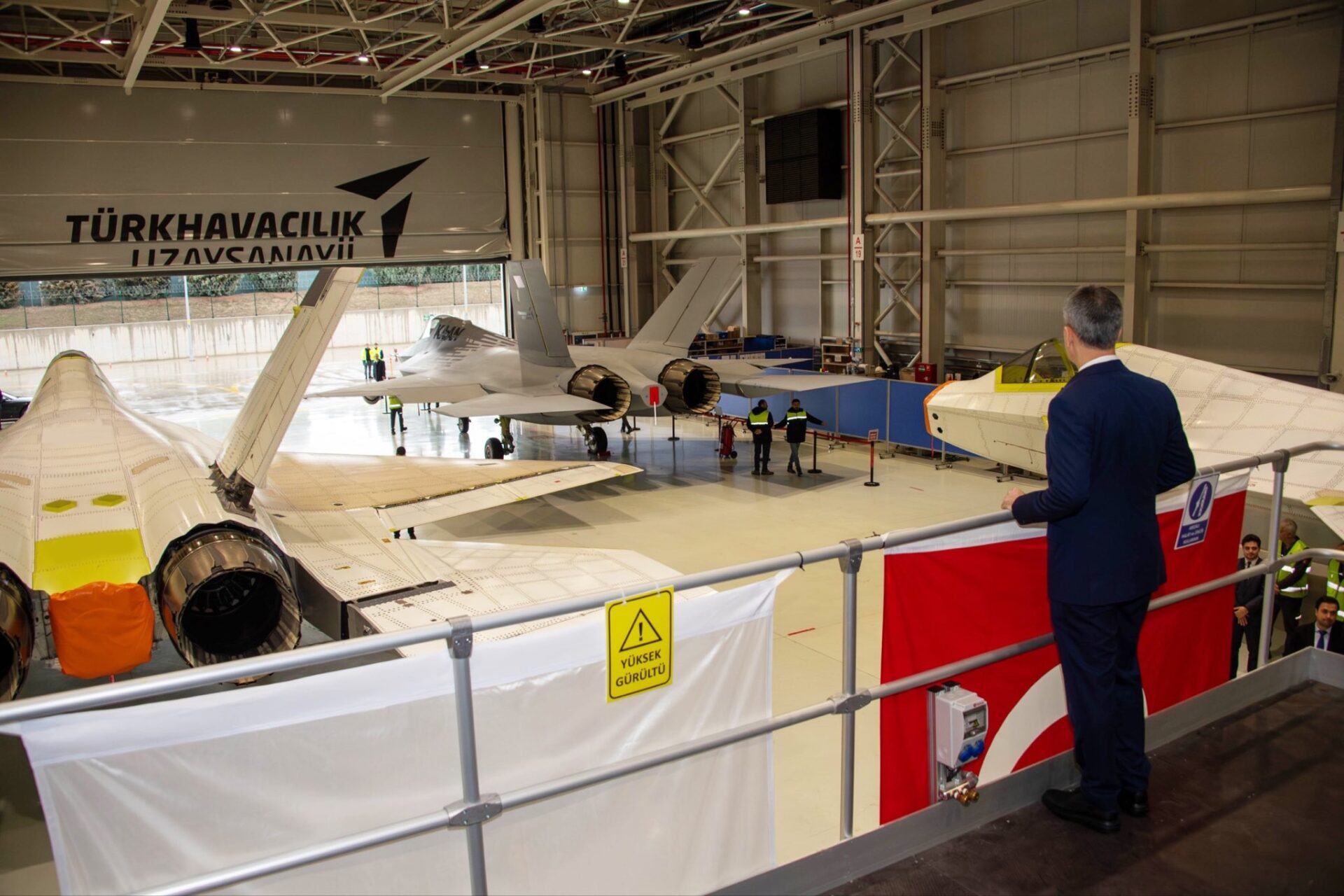 Milli Uçak KAAN yeni prototipleriyle karşımızda! Nasıl olacak?