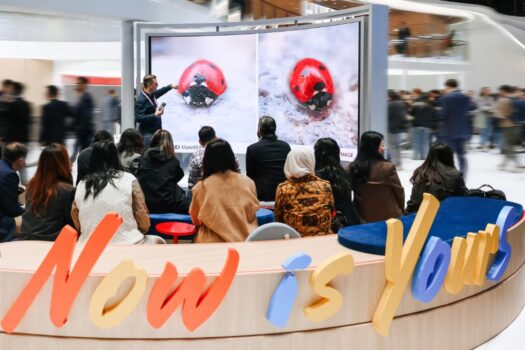 Huawei MWC 2026'da yepyeni akıllı cihazlarını tüketicilerle buluşturuyor