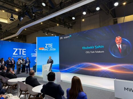 Türk Telekom gökyüzünde de dijital dönüşüme öncülük ediyor