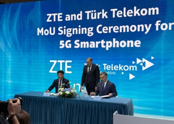 Türk Telekom gökyüzünde de dijital dönüşüme öncülük ediyor