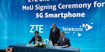 Türk Telekom gökyüzünde de dijital dönüşüme öncülük ediyor