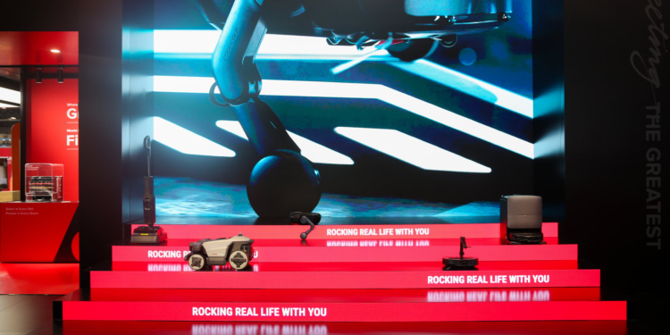 Roborock, CES 2026’da BOSS Award kazanarak yeni bir referans noktası oluşturdu Roborock Roborock, CES 2026’da BOSS Award kazanarak yeni bir referans noktası oluşturdu