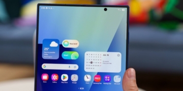 Yeni bir Samsung katlanabilir telefon serisi geliyor! Galaxy Z Fold ailesine kim katılacak? #1