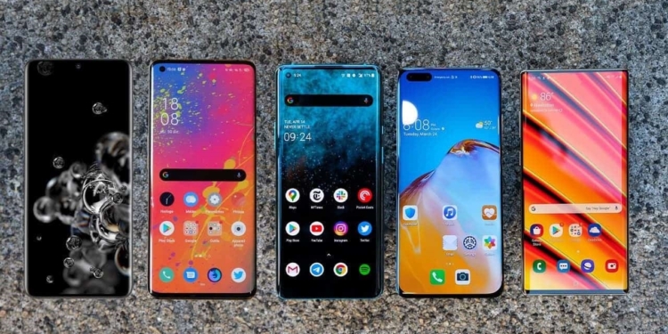 Telefonlarda ortalama batarya kapasitesi yükseldi! İşte son araştırma! Telefonlarda ortalama batarya kapasitesi yükseldi! İşte son araştırma! #1