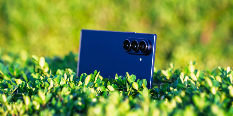 Samsung Galaxy Z Fold8 sızdırıldı! Kamera tasarımı değişiyor mu?