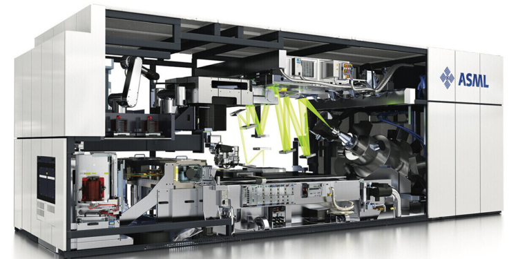 ASML, çip üretim makinesi üretimini artıracak! Bellek krizi geçecek mi? #1