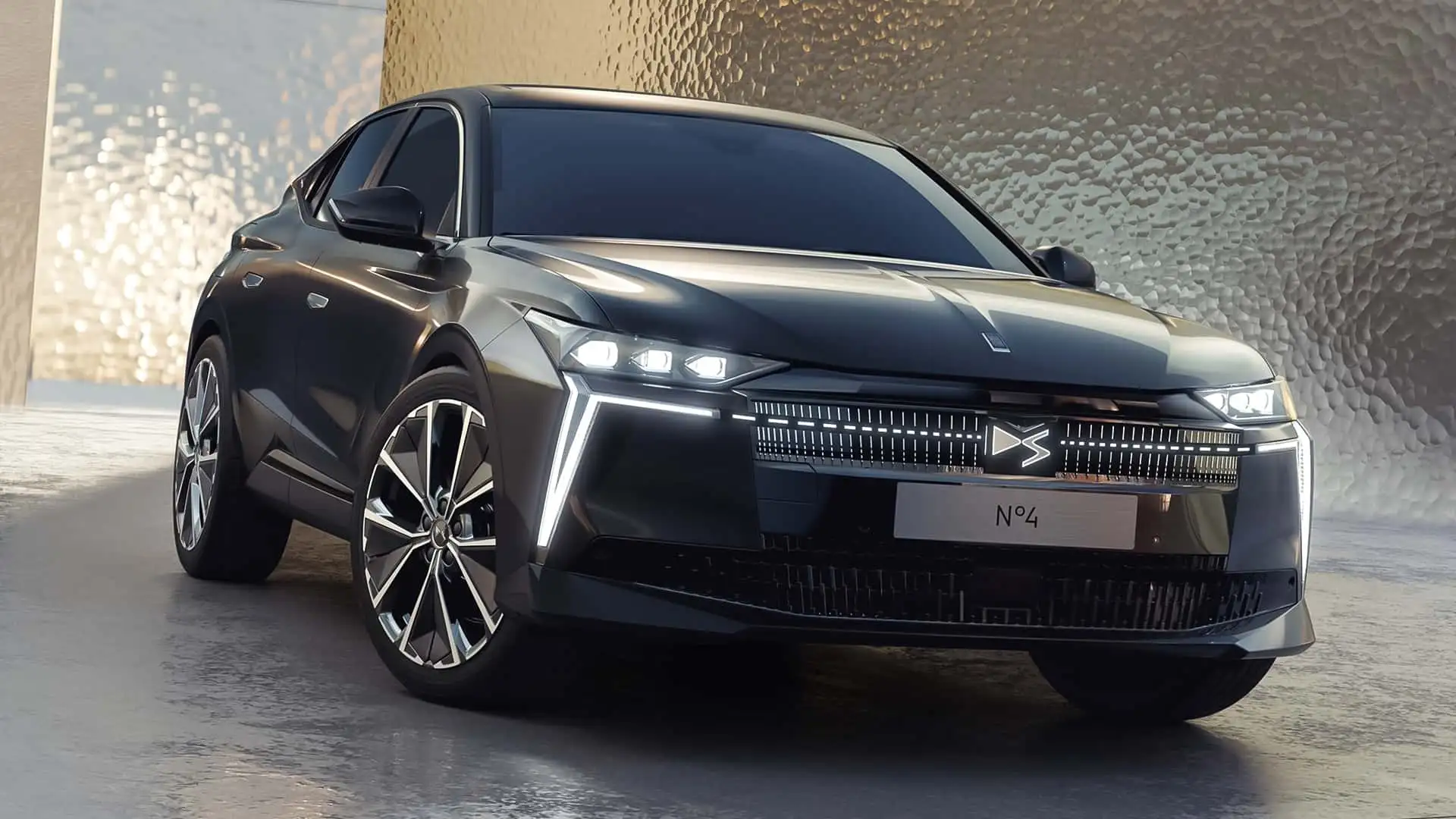 DS N⁰4 Türkiye’de! İşte fiyatı ve donanımları!