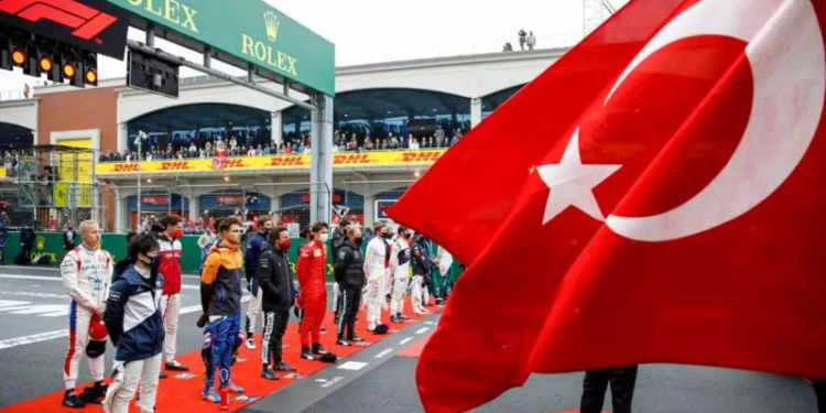 Formula 1 Türkiye'ye geri dönüyor! F1 Türkiye hayali gerçek oldu! #1