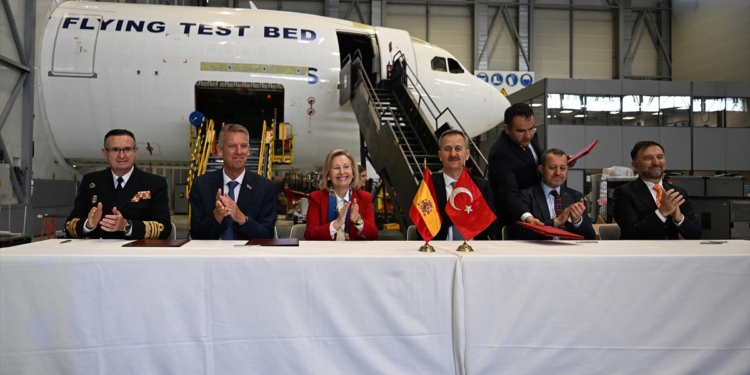 HÜRJET İspanya yolunda! İmzalar atıldı! #1