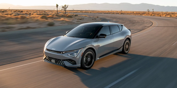 Kia EV6 fiyatı çakıldı! Yurt dışı Kia EV6 fiyatında dev indirim! #1