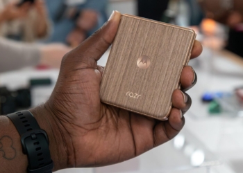 Moto Razr Ultra 2026 ilginç dış kapak seçenekleriyle gelecek! Neler sunuyor? #1