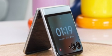 Motorola Razr 70 renkleri sızdı! İşte en renkli telefon! #1