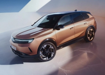 Dört çeker Opel Grandland Elektrik Türkiye'de! İşte fiyatı! #1