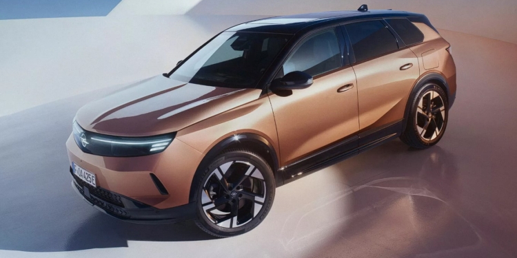 Dört çeker Opel Grandland Elektrik Türkiye'de! İşte fiyatı! #1